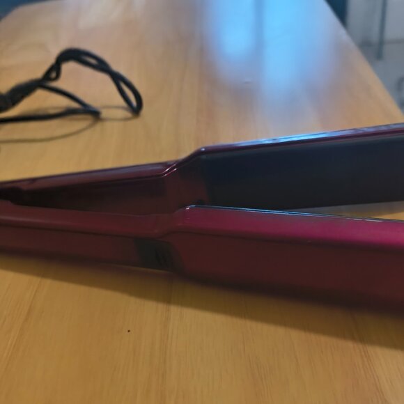 Conair Flat Iron | Purple | Hair Straightener | ONLY $5.00 - Picture 5 of 5